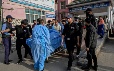 Uomini armati attaccano i turisti nel Kashmir indiano, almeno 24 morti