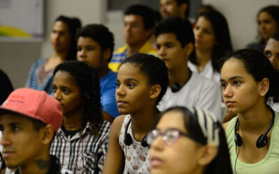 Adolescência: O que fazer no ambiente escolar?