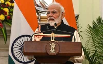 For the Rulers of India and Pakistan, War Fever Is a Boon