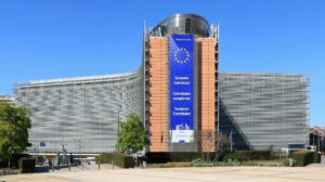Can EU pick itself up by its civilian bootstraps and join the future multipolar world?