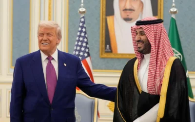 Trump en gira de negocios por Arabia Saudí, que invertirá 600.000 millones de dólares en EEUU