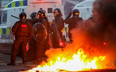 Irlanda del Nord, violenze a sfondo razziale dopo un tentativo di stupro