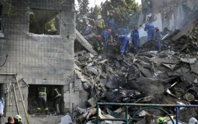Bombardamenti russi sulla capitale ucraina Kiev, almeno 14 morti