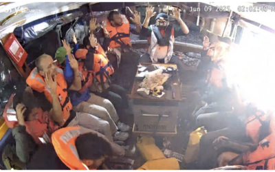 Israeli Commandos and Crew Swoop in on Gaza Freedom Flotilla Sailboat Madleen