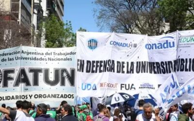 Según un informe «Lxs docentes perdieron más de un tercio de su capacidad de compra desde que llegó Milei»