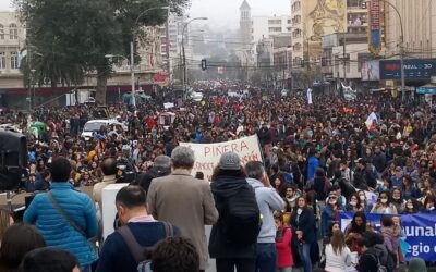 Chile | Miles de docentes realizan “Gran Marcha Docente”en reclamo de mejores condiciones laborales