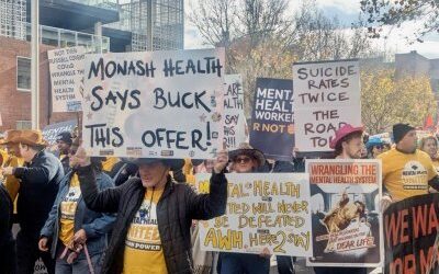 Mental health workers demand better from Victorian Labor
