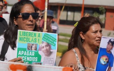 La farsa de los pirómanos