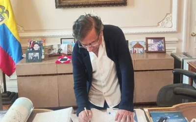 Petro firmó el decreto: habrá consulta popular sobre la reforma laboral