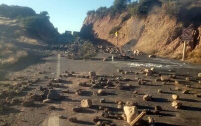 Bolivia | Registran nueve puntos de bloqueo en Cochabamba por sectores afines a Evo Morales