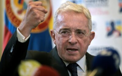 Colombia, condannato l’ex presidente Álvaro Uribe