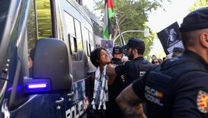 Cargas policiales y cuatro personas detenidas en una concentración contra el genocidio en Madrid