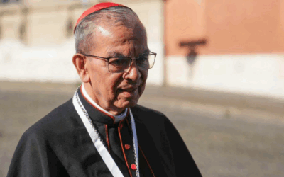 Cardenal salvadoreño exige información sobre migrantes venezolanos presos y pide a Bukele poner fin al estado de excepción