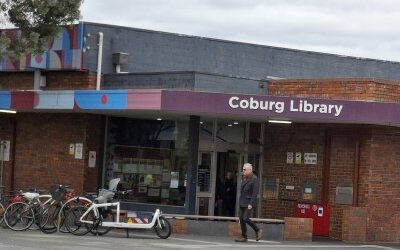 Merri-Bek council votes for full-time library social worker position