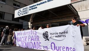 Las embarazadas de Ourense exigen dar a luz con seguridad mientras la Xunta maniobra para trasladar el paritorio