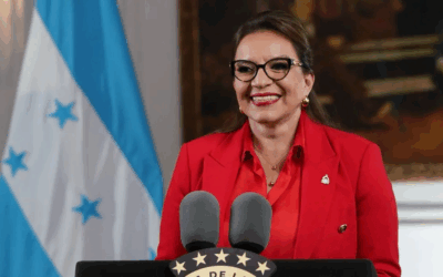 Honduras | Xiomara Castro denunció campañas de desinformación de la derecha, defendiendo su gestión y los avances en la lucha contra la pobreza