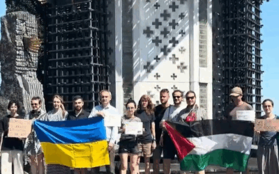 ‘Ukraine also knows artificial famine’: Kyiv rally in solidarity with Gaza