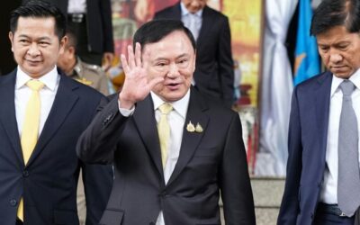 L’ex premier tailandese Thaksin Shinawatra assolto dalle accuse di lesa maestà
