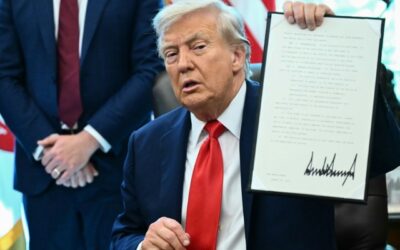 Donald Trump afferma che molti statunitensi vorrebbero un dittatore