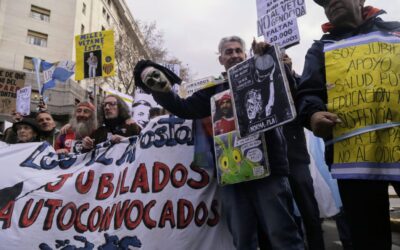Argentina | Diversos sectores se movilizan al Congreso para rechazar los vetos presidenciales de Javier Milei a las leyes de aumento jubilatorio y de emergencia en discapacidad