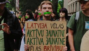 Contra la represión política en Letonia