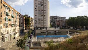 La España sin piscina exige una pileta pública en su barrio: “No tenemos ningún espacio para huir del calor”