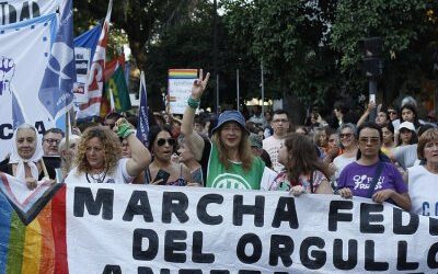 Argentine feminists, retirees and unions unite against Milei