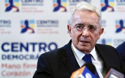 Colombia | Uribe busca evadir su prisión domiciliaria interponiendo una acción de tutela para suspender provisionalmente la pena mientras se resuelve la apelación