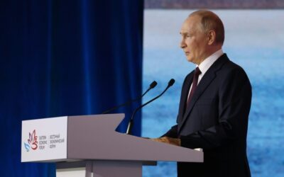 Vladimir Putin minaccia di colpire un’eventuale forza occidentale in Ucraina