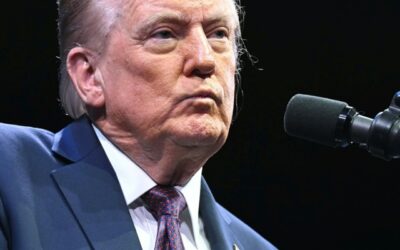 Reso pubblico un biglietto d’auguri per Jeffrey Epstein attribuito a Donald Trump