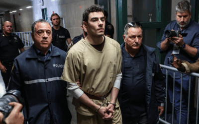 Stati Uniti, respinte le accuse di terrorismo nei confronti di Luigi Mangione