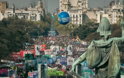 Argentina: Massive demonstration outside Congress coincides with a rejection of Milei inside