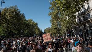 Los sindicatos franceses toman el relevo en la lucha contra la austeridad