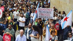 Las escuelas públicas gallegas, al límite: aulas sin apoyo y profesorado agotado por los recortes