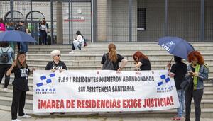Suspenden por tercera vez la declaración del alto cargo de Ayuso que firmó los protocolos de las residencias