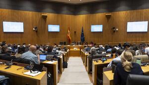 Activar el freno de emergencia o colapsar: el decrecimiento toma la palabra en el Congreso