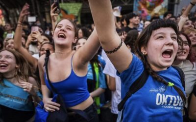 Argentina: Students, Teachers, Workers Hold Mass Protest Against Milei