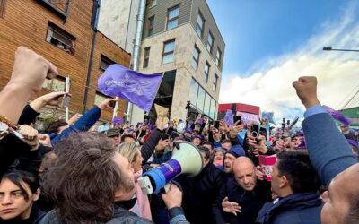 Milei suspendió el acto y la caminata en el centro de Ushuaia por baja convocatoria y protestas en su contra