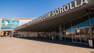 Sí, se puede amamantar en la estación de Valencia (y en cualquier espacio público)