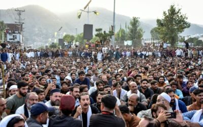 Nove morti negli scontri tra manifestanti e polizia nel Kashmir pachistano