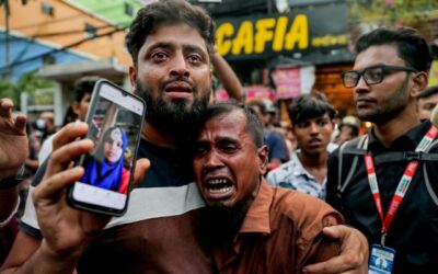 Almeno 16 morti nell’incendio di due fabbriche a Dhaka, in Bangladesh