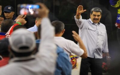 El presidente Maduro ordena ejercicios militares de 72 horas en zonas costeras y fronterizas como respuesta a amenazas externas contra la soberanía nacional