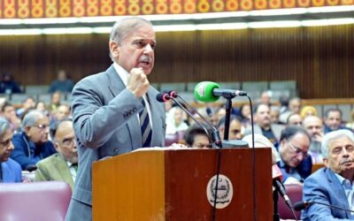 Il Pakistan approva una riforma costituzionale che rafforza i poteri dell’esercito