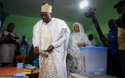 Il Gambia accoglie l’oppositore camerunese Issa Tchiroma Bakary