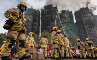 Hong Kong, il bilancio dell’incendio sale a 55 morti e più di 250 dispersi