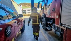 Los bomberos ‘voluntarios’ de Cataluña empiezan su batalla judicial contra la Generalitat