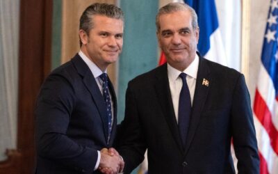 Organizaciones sociales criticaron la visita del secretario de guerra de los EEUU al país, tras la aprobación de que EEUU use sus bases aéreas