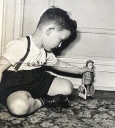 Mechanical Mikey and the Theater of War