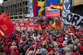 Venezuela | Miles de personas se movilizaron en Caracas en apoyo a Nicolás Maduro y repudiando el despliegue militar de EEUU en el Caribe