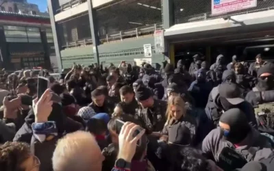 Poblada frustra redada migrante en Nueva York